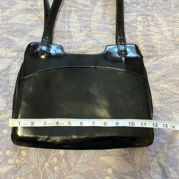 Vintage Simpsons Sears Patent Leather Handbag - Picture 8 of 10